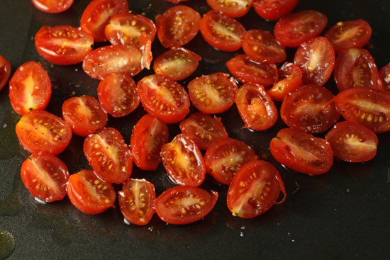 tomatoes sliced