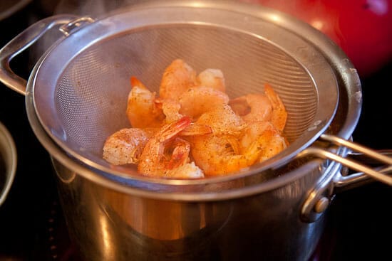 How to Steam Shrimp - a mesh strainer to steam your shrimp perfectly every time.