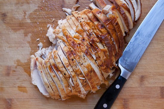 how to dry brine a turkey -sliced brined turkey.