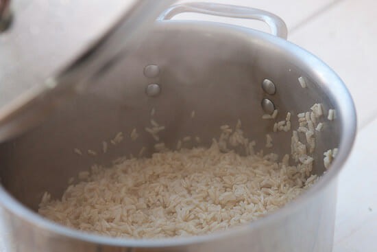 How to make instant rice: steaming.
