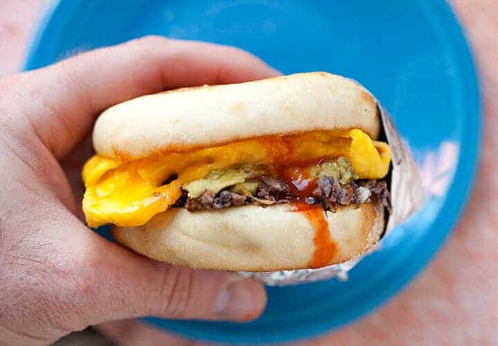 This quick protein breakfast sandwich can be ready in no time and is packed with protein and good fats to kick your day off. Skip the fast food! macheesmo.com
