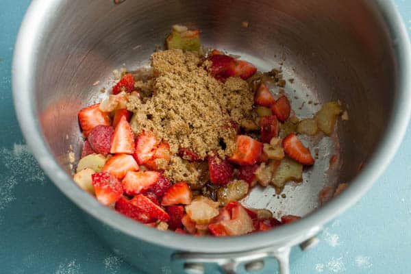 A little sugar - Strawberry Rhubarb Oatmeal Bowls