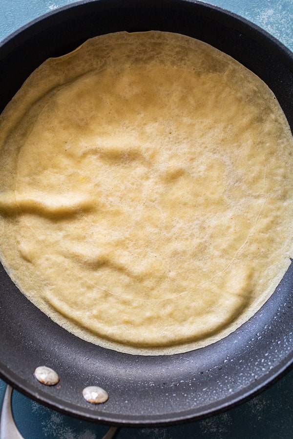 Making a crepe - Crepe Cake